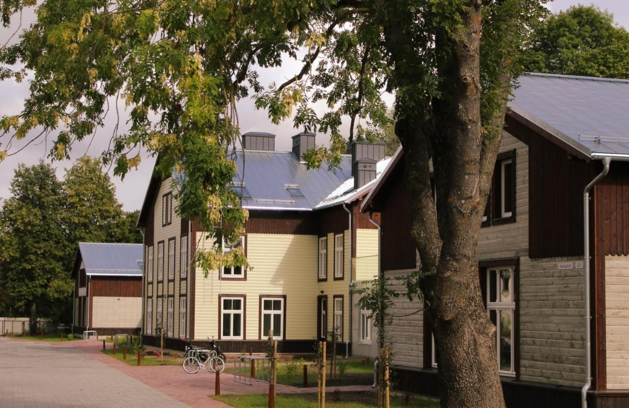 Emajoe Keeltekool Apartment Tartu Exterior photo